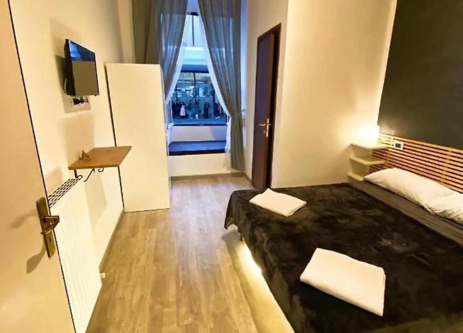 Cialdini 13 Roma Hotel Italy