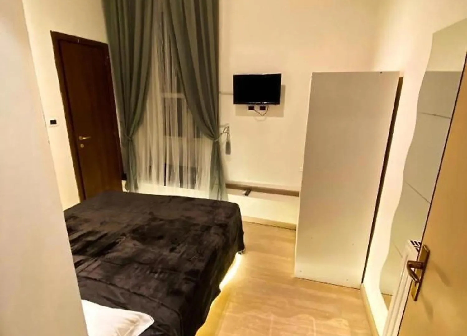 Cialdini 13 Roma location